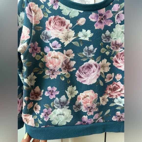 Posh Peanut Girls Floral Crewneck Blue (Size 5T) - Picture 3 of 5